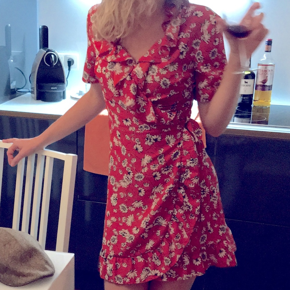 Topshop red floral wrap dress size 6